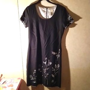 Studio/Ease. Size 10. Black